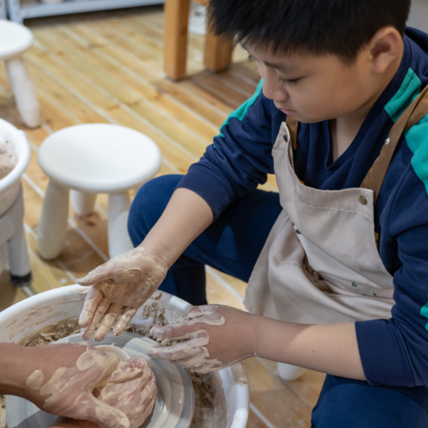 Initiation à la poterie parent-enfant